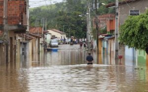 enchentes em Minas Gerais