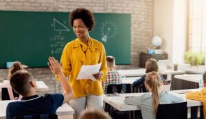 Uma homenagem a quem inspira o olhar crítico dos estudantes