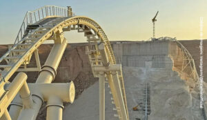 Arábia Saudita abre maior montanha-russa do mundo